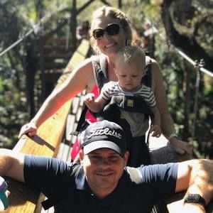 Meet your Posher, Caitlin